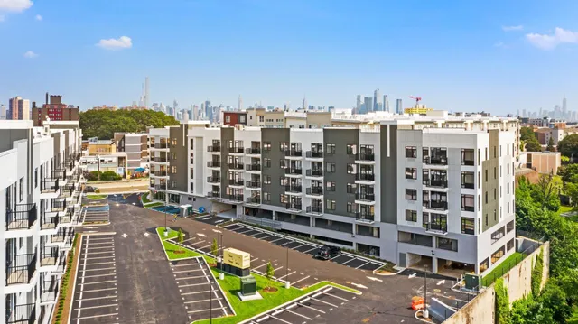 $3,342 | 5711 John F. Kennedy Boulevard, Unit 333, North Bergen, NJ 07047