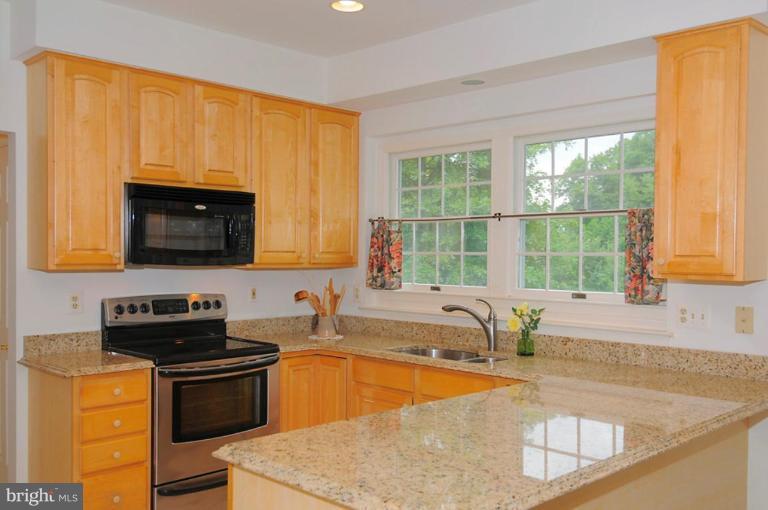 4875 Ten Oaks Road Dayton, MD 21036 - Photo 10 of 20 Kitchen