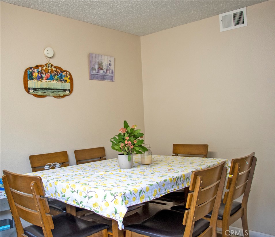 2021 East Bard Road Oxnard, CA 93033 - Photo 10 of 20