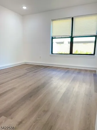 $1,800 | 279 12th Avenue, Unit 1, Paterson, NJ 07514