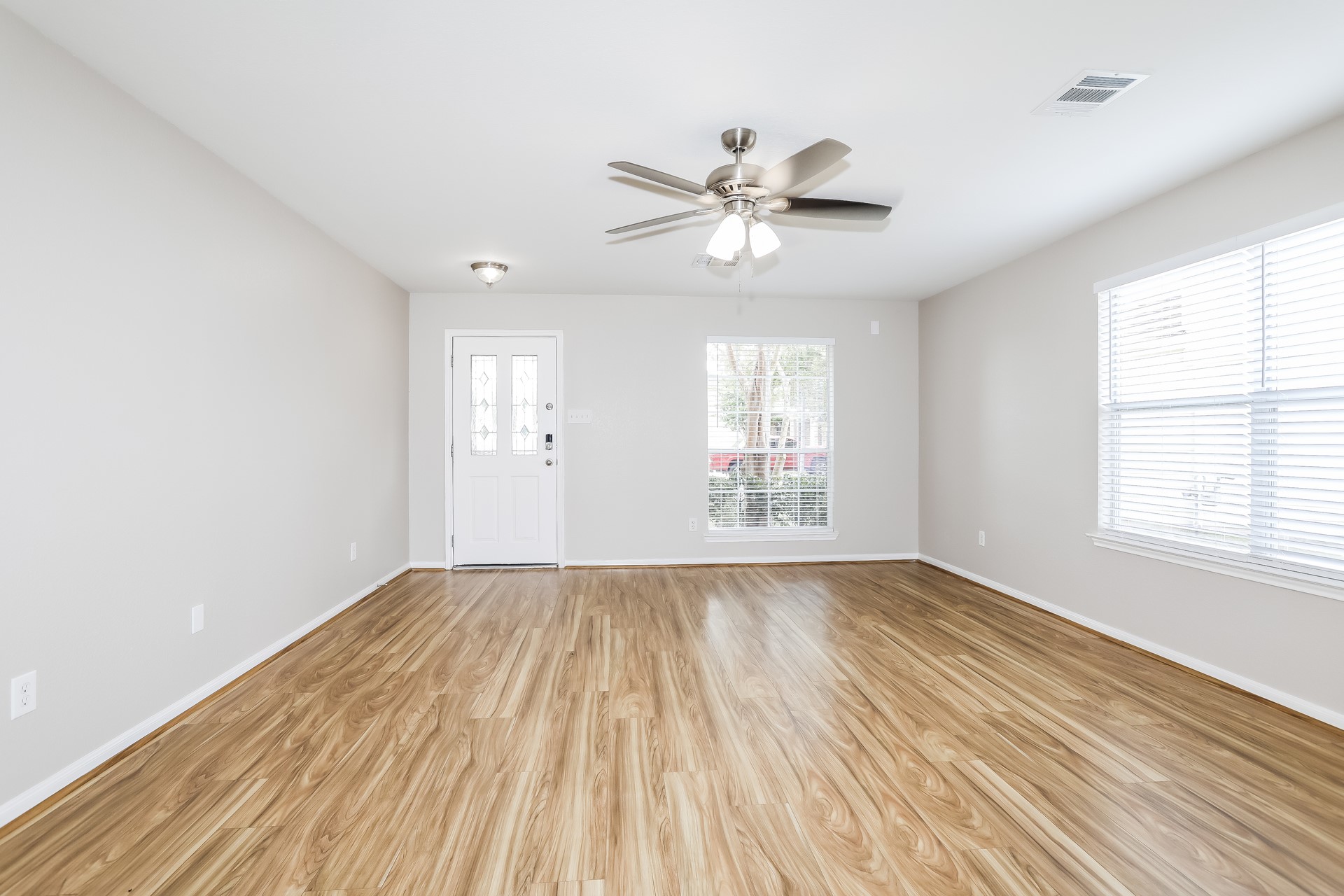 21334 Bella Luna Court Spring, TX 77379 - Photo 7 of 17