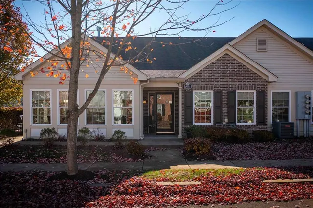 $484,900 | 2031 Isleworth Lane, Cranberry Township, PA 16066