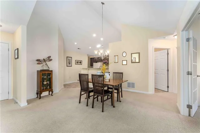 $484,900 | 2031 Isleworth Lane, Cranberry Township, PA 16066
