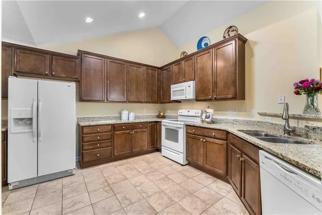 $484,900 | 2031 Isleworth Lane, Cranberry Township, PA 16066