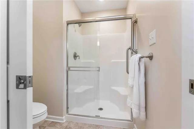 $484,900 | 2031 Isleworth Lane, Cranberry Township, PA 16066