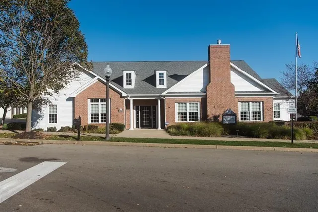 $484,900 | 2031 Isleworth Lane, Cranberry Township, PA 16066