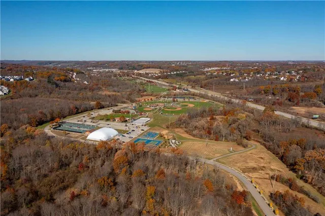 $484,900 | 2031 Isleworth Lane, Cranberry Township, PA 16066