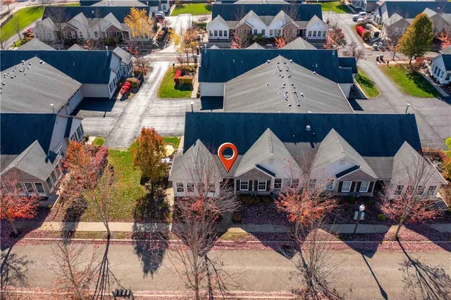 $484,900 | 2031 Isleworth Lane, Cranberry Township, PA 16066