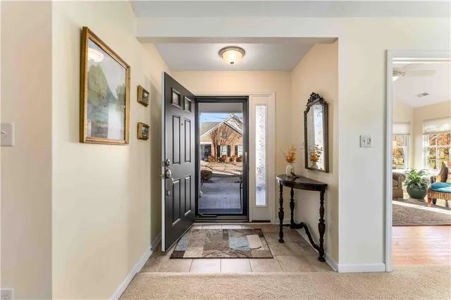 $484,900 | 2031 Isleworth Lane, Cranberry Township, PA 16066