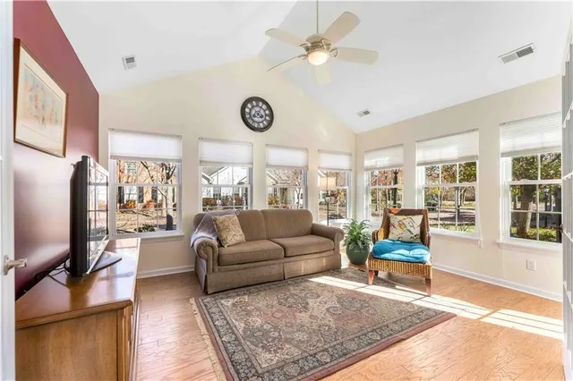 $484,900 | 2031 Isleworth Lane, Cranberry Township, PA 16066