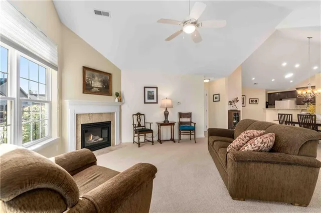 $484,900 | 2031 Isleworth Lane, Cranberry Township, PA 16066