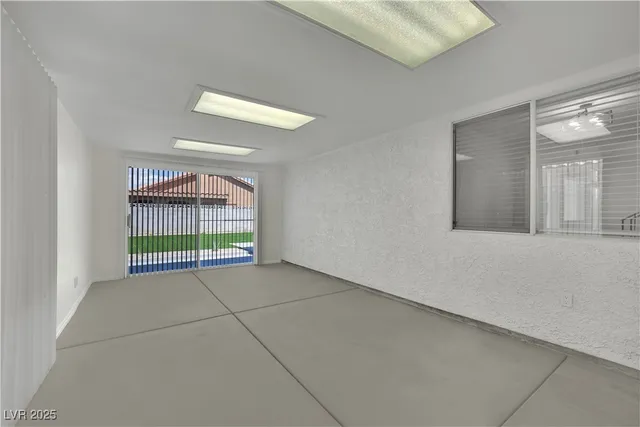 $2,143 | 4608 Doig Lane, Las Vegas, NV 89110