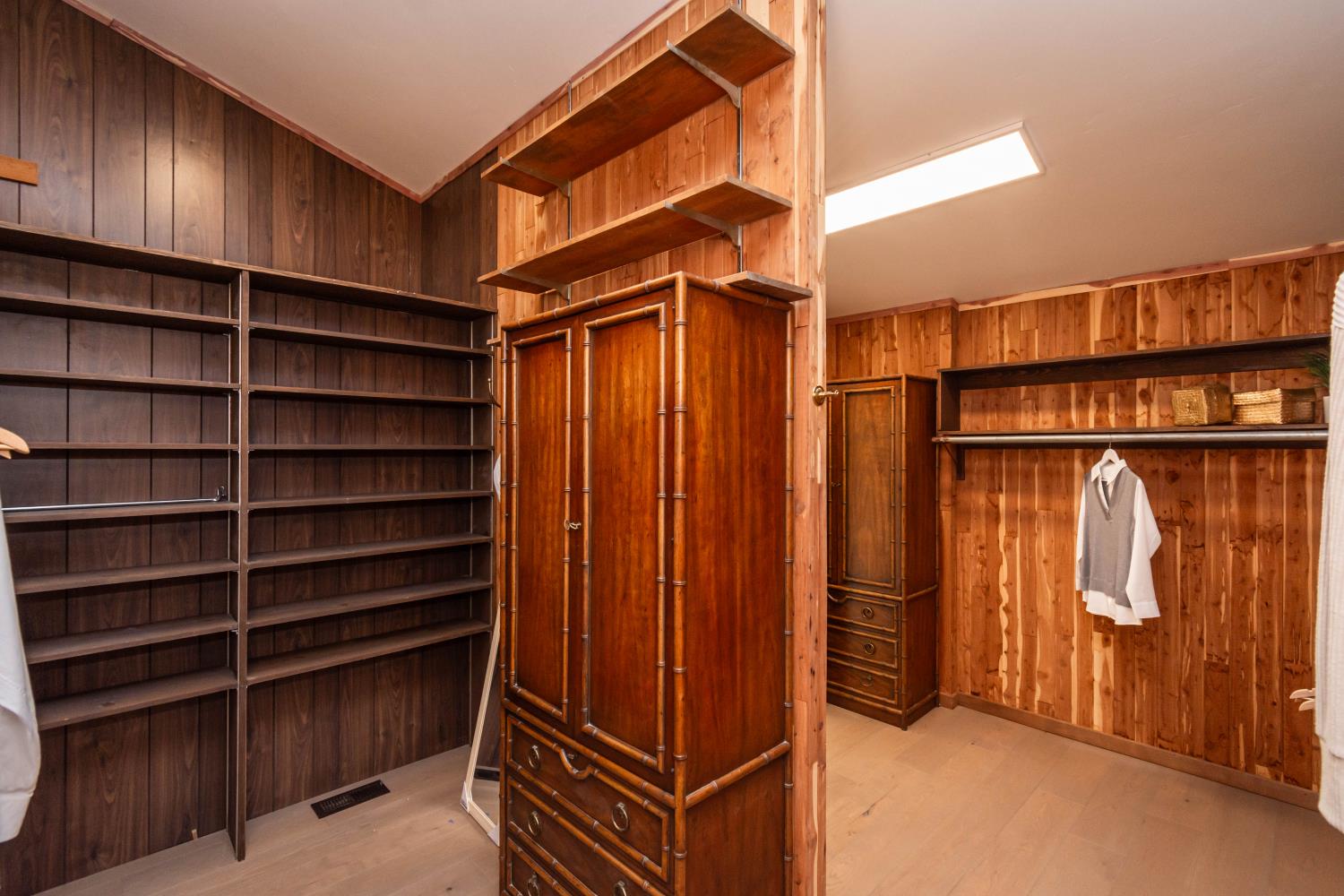 436 Hopkins Road Sacramento, CA 95864 - Photo 19 of 25 a view of an empty room with cabinet