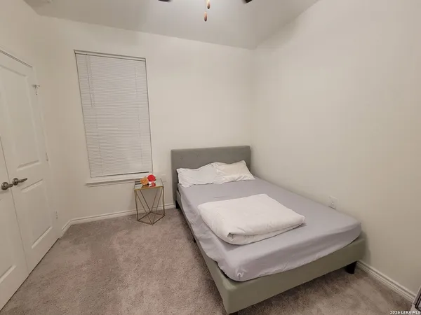 $1,875 | 6511 Hibiscus Falls, San Antonio, TX 78218