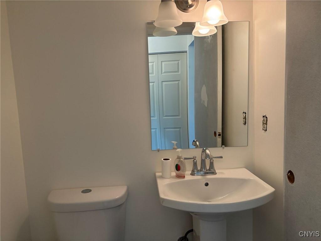 4174B Burningtree Road, Unit B Clay, NY 13090 - Photo 3 of 4