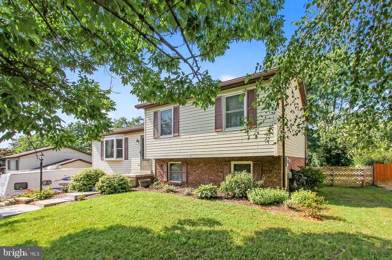 11 Loop Drive Hanover, PA 17331 - Photo 2 of 25 Gallery Image 2