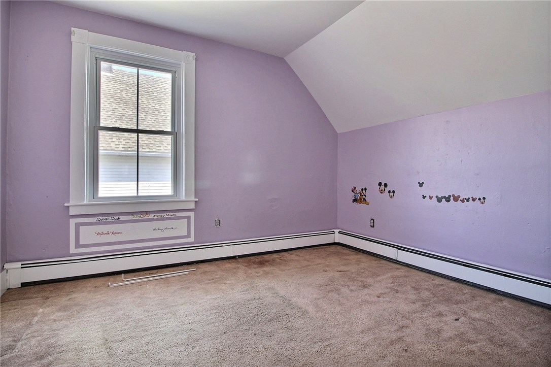 83 John Street Westerly, RI 02891 - Photo 4 of 13