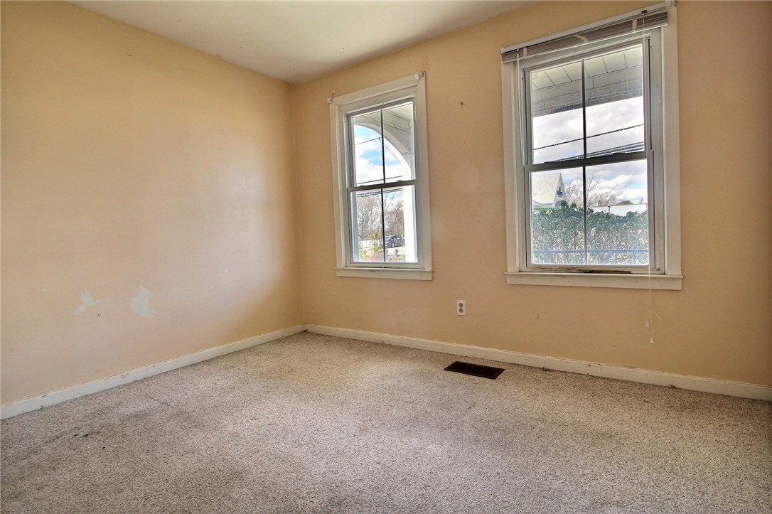 83 John Street Westerly, RI 02891 - Photo 9 of 13