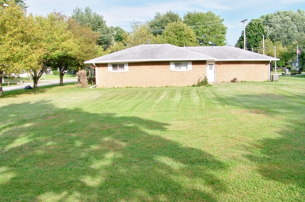 1504 Ranch Road Warsaw, IN 46580 - Photo 17 of 18 Gallery Image 17