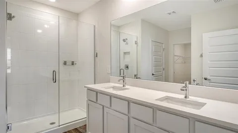 $439,900 | 17119 Barnwood Place, Lakewood Ranch, FL 34211