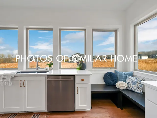 $799,900 | 263 Kerrigan Drive, Wrightstown, WI 54180