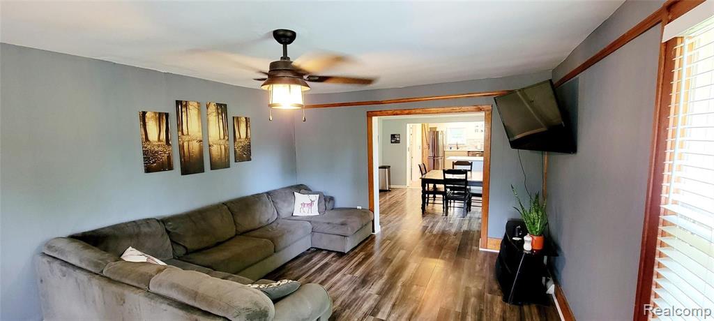 3004 Vreeland Road Trenton, MI 48183 - Photo 17 of 41