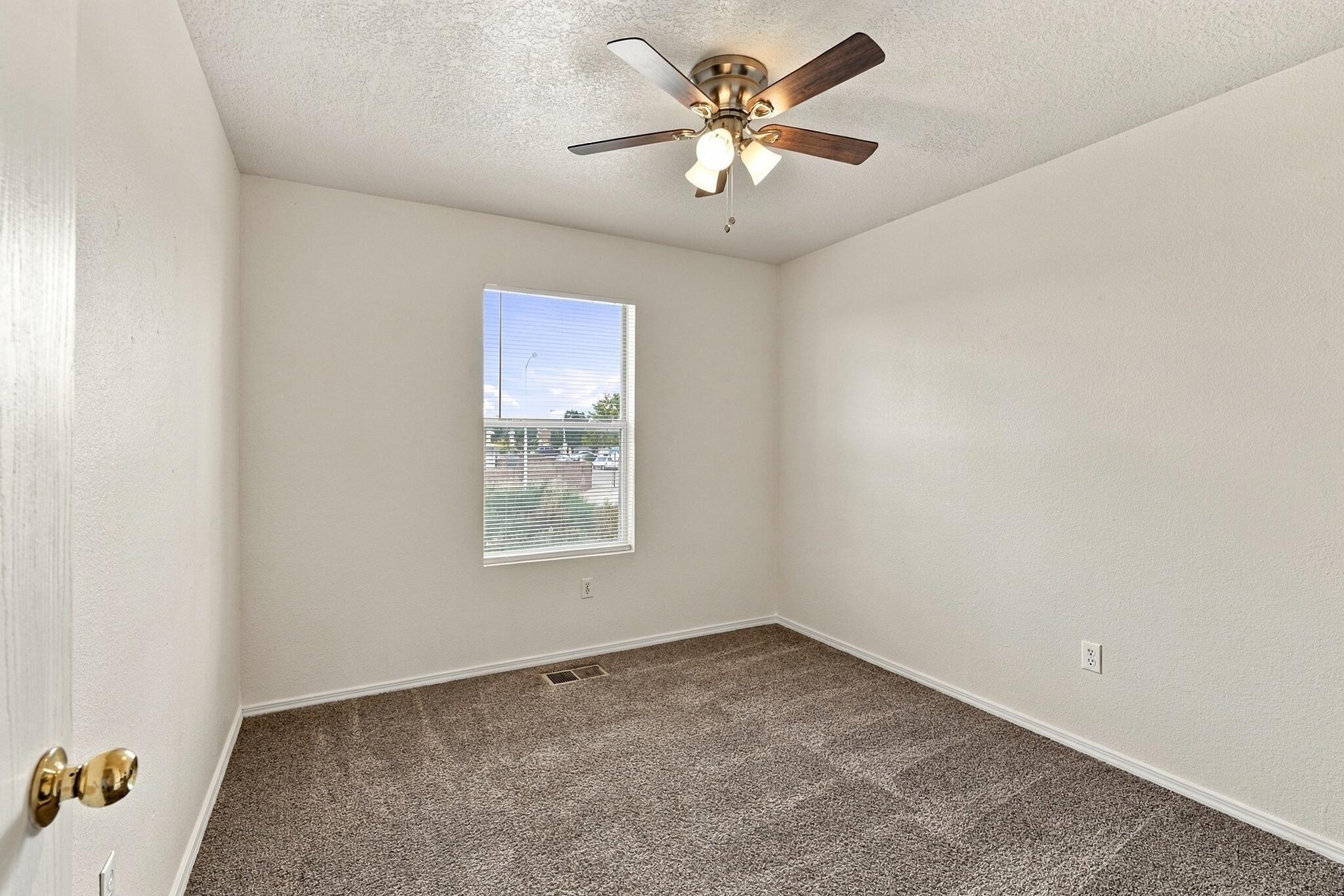 3541 Lavender Meadows Drive Northeast Rio Rancho, NM 87144 - Photo 29 of 39 Gallery Image 29