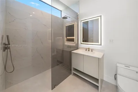 $8,950,000 | 900 Northeast 75th Street, Miami, FL 33138
