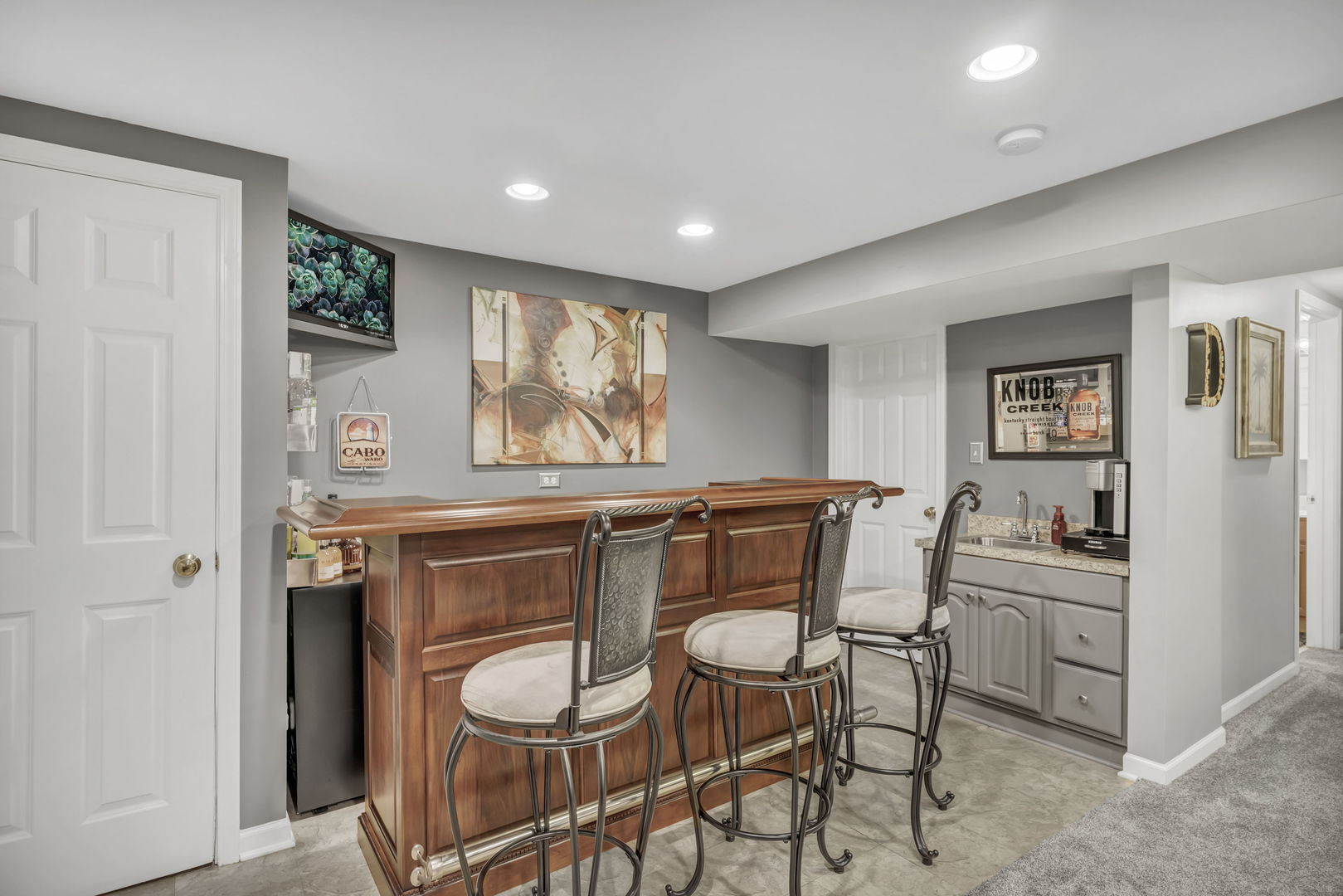 61 Avon Road Elk Grove Village, IL 60007 - Photo 26 of 41