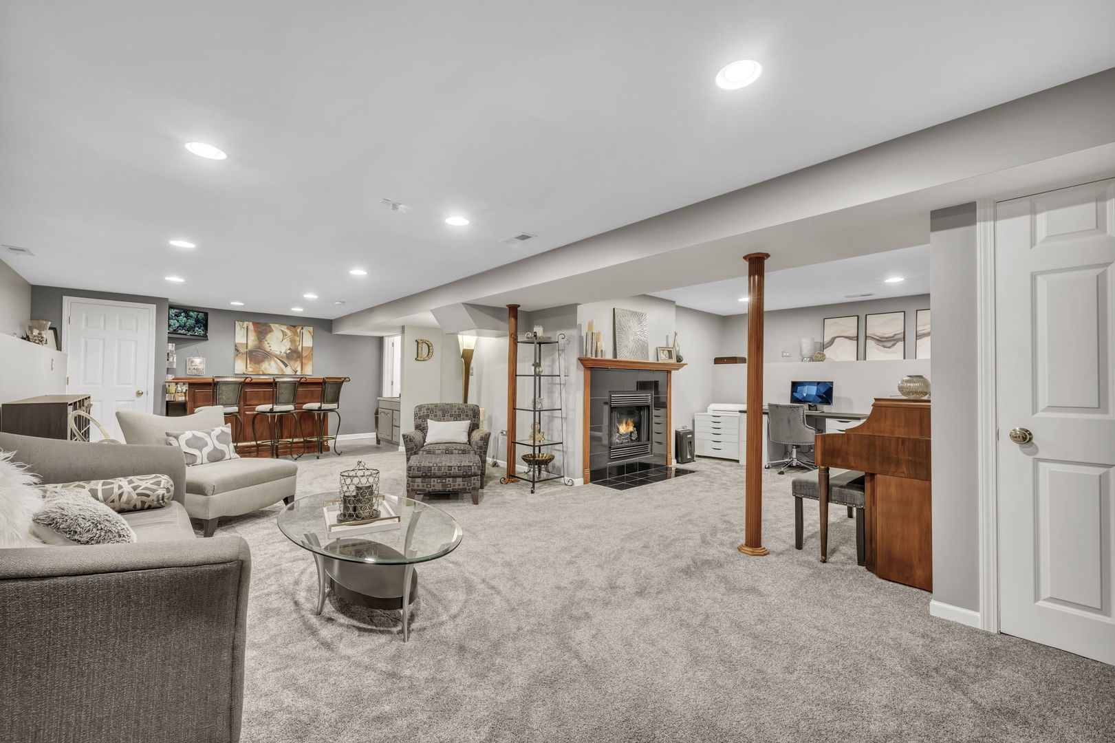 61 Avon Road Elk Grove Village, IL 60007 - Photo 28 of 41 a living room with furniture and a large window