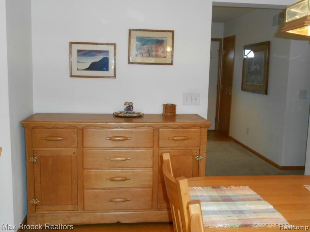 1872 East Hamlin Road Rochester Hills, MI 48307 - Photo 31 of 45
