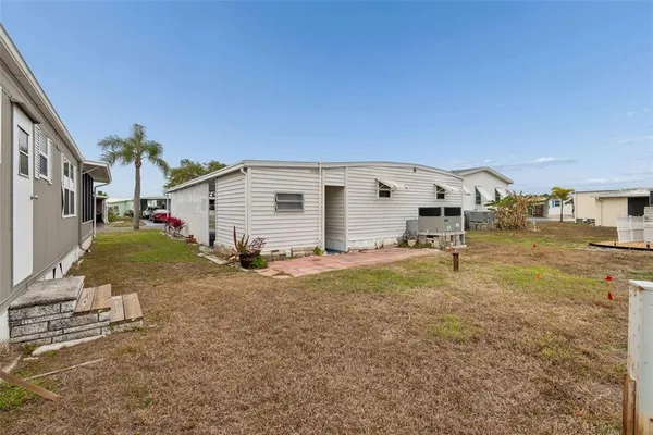 $149,000 | 678 Mt Madison Avenue Northeast, Unit 661, St. Petersburg, FL 33702