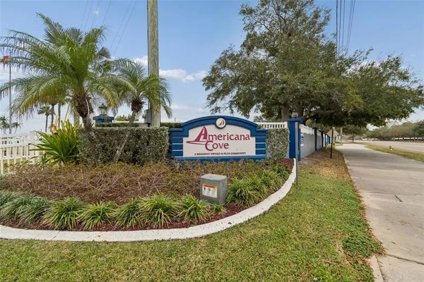 $149,000 | 678 Mt Madison Avenue Northeast, Unit 661, St. Petersburg, FL 33702