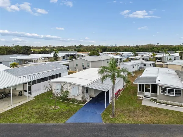$149,000 | 678 Mt Madison Avenue Northeast, Unit 661, St. Petersburg, FL 33702