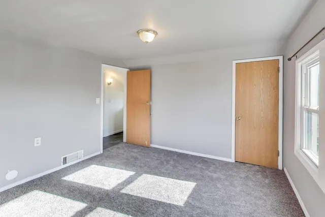 $225,000 | 764 2nd Avenue, Aurora, IL 60505