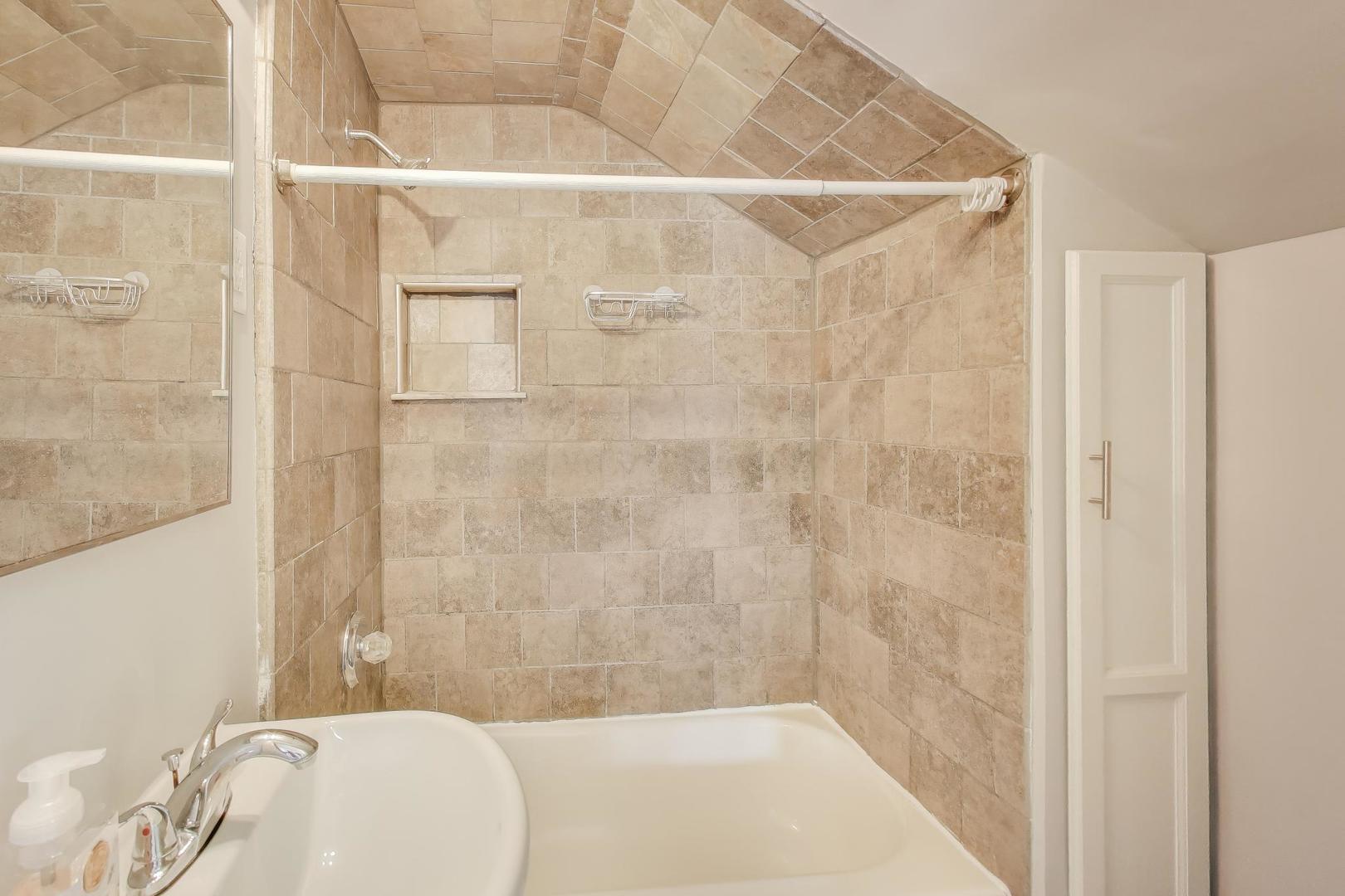 764 2nd Avenue Aurora, IL 60505 - Photo 18 of 31