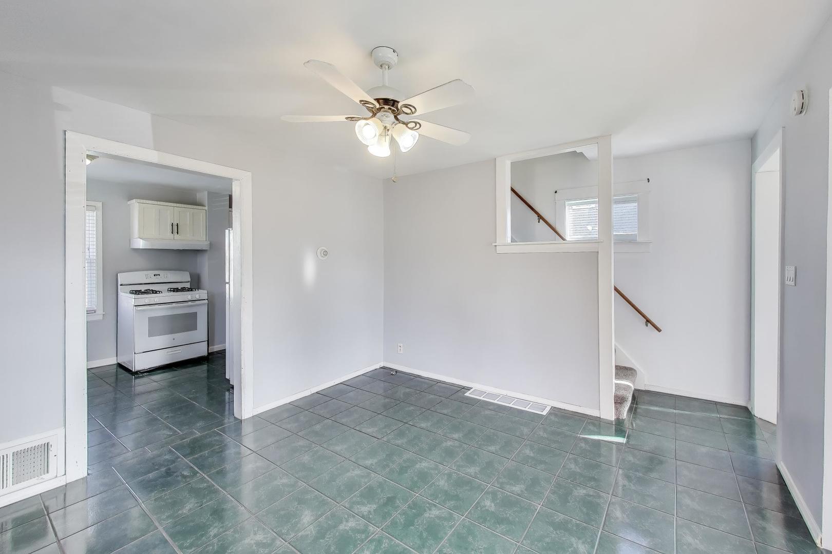 764 2nd Avenue Aurora, IL 60505 - Photo 4 of 31