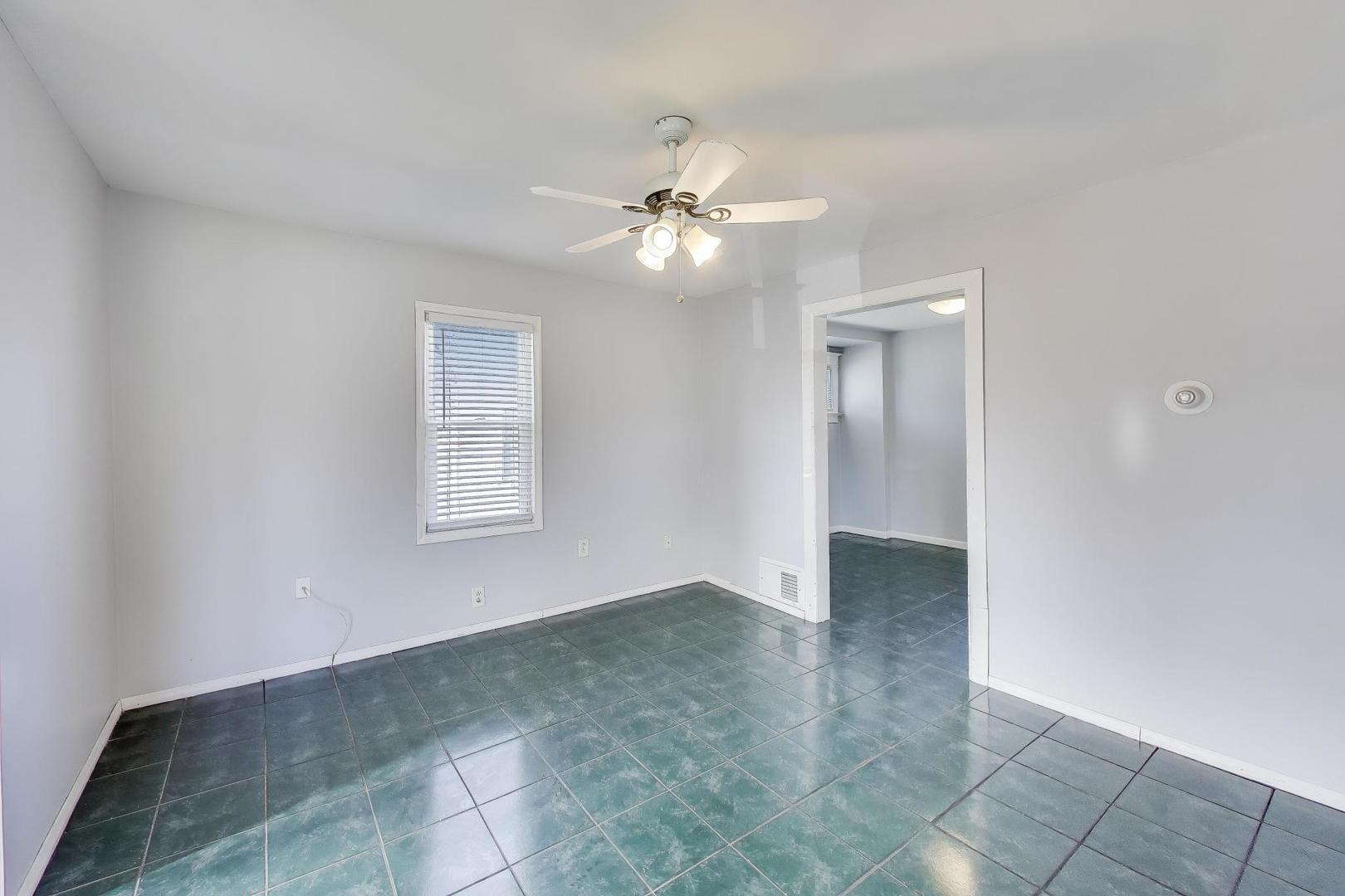 764 2nd Avenue Aurora, IL 60505 - Photo 5 of 31