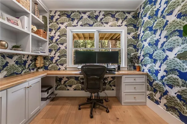 $2,100,000 | 3654 London Road, Atlanta, GA 30341