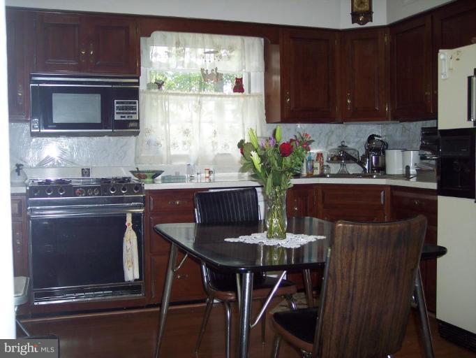 505 Rolling Rd. Catonsville, MD 21228 - Photo 3 of 22 Kitchen #2