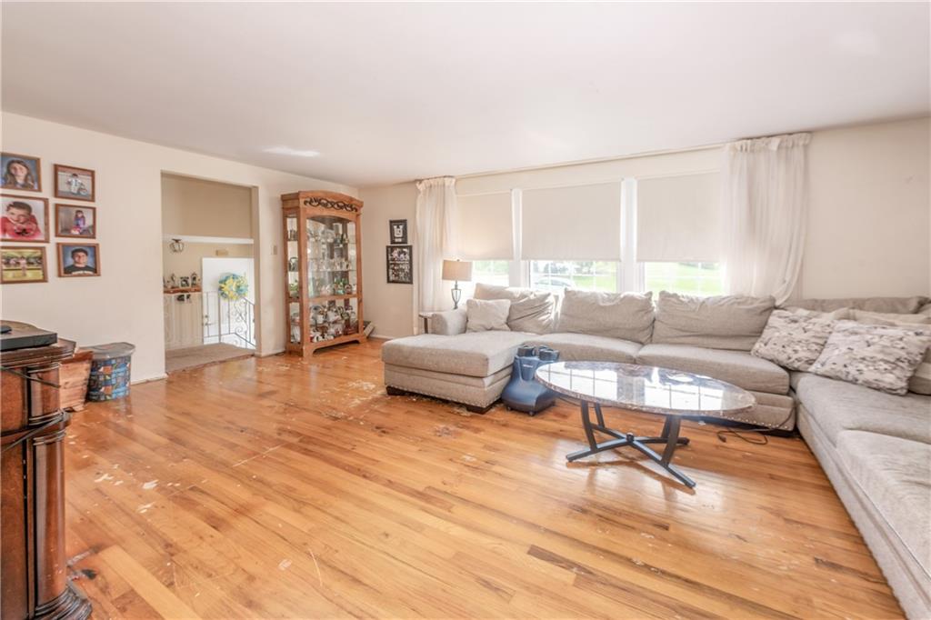1331 Old Meadow Road Pittsburgh, PA 15241 - Photo 5 of 25 Gallery Image 5