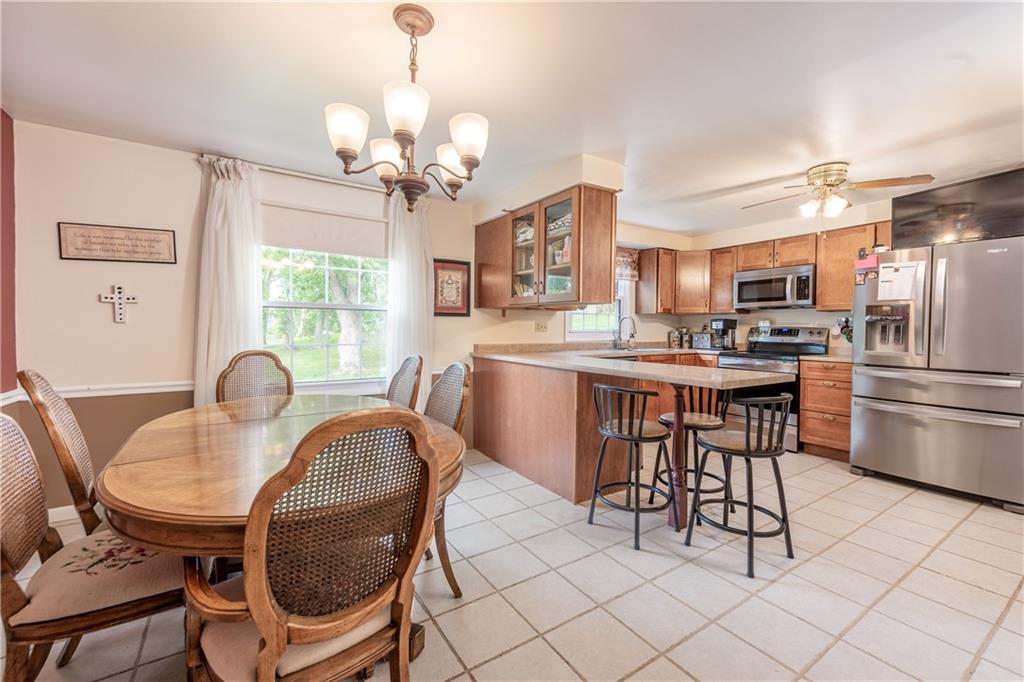 1331 Old Meadow Road Pittsburgh, PA 15241 - Photo 6 of 25 Gallery Image 6