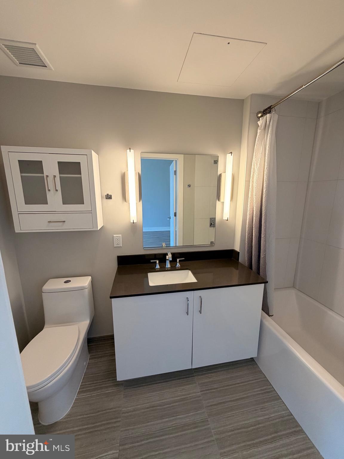 88 V Street Southwest, Unit 810 Washington, DC 20024 - Photo 13 of 14
