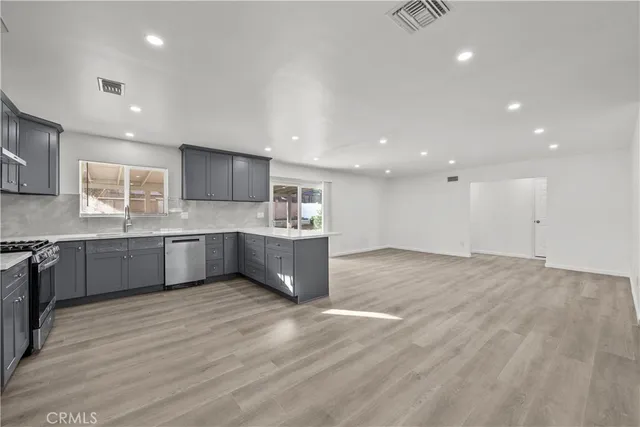 $4,350 | 9641 Comanche Avenue, Chatsworth, CA 91311