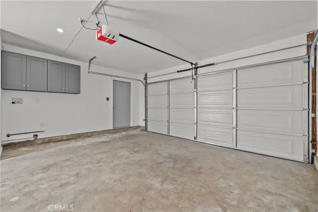 $4,350 | 9641 Comanche Avenue, Chatsworth, CA 91311