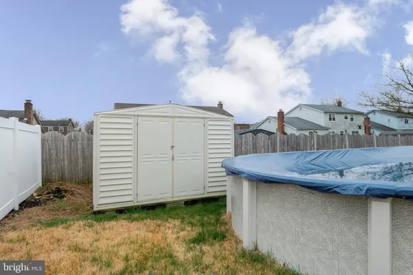 a view of a house with a tub