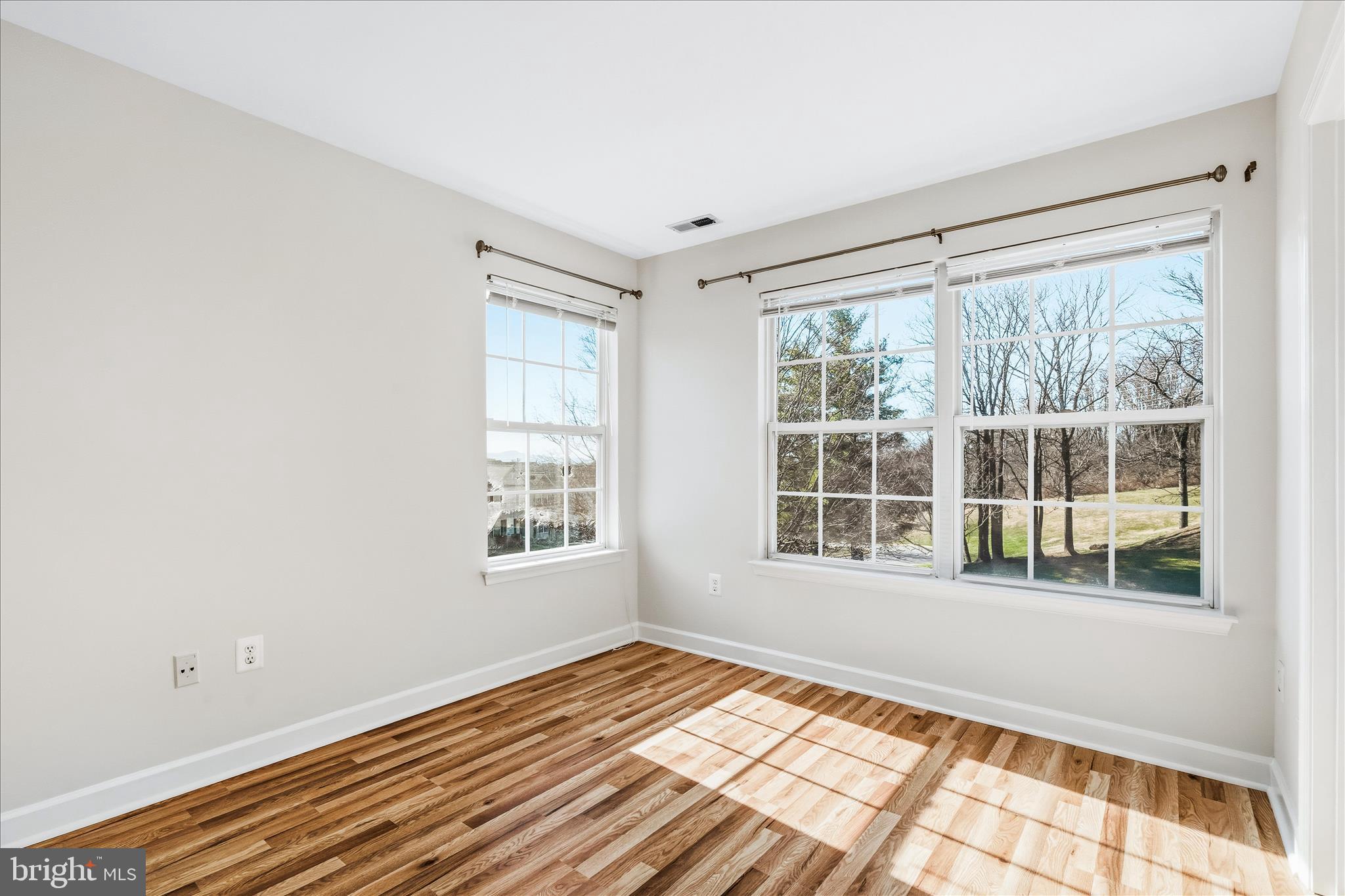 6414 View Point Court Frederick, MD 21703 - Photo 17 of 33 Bedroom 2