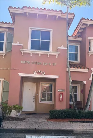 $2,800 | 10686 Southwest 8th Street, Unit 205, Pembroke Pines, FL 33025