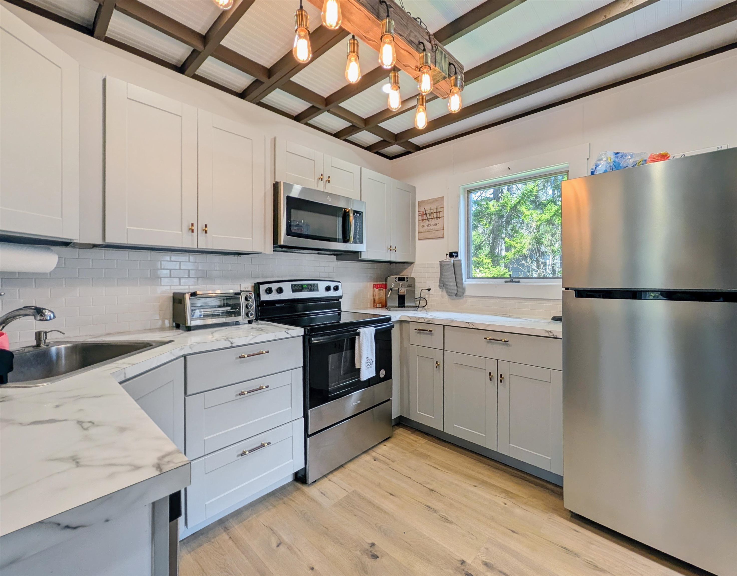 4 Lower Highlands Road, Unit G West Dover, VT 05356 - Photo 11 of 30