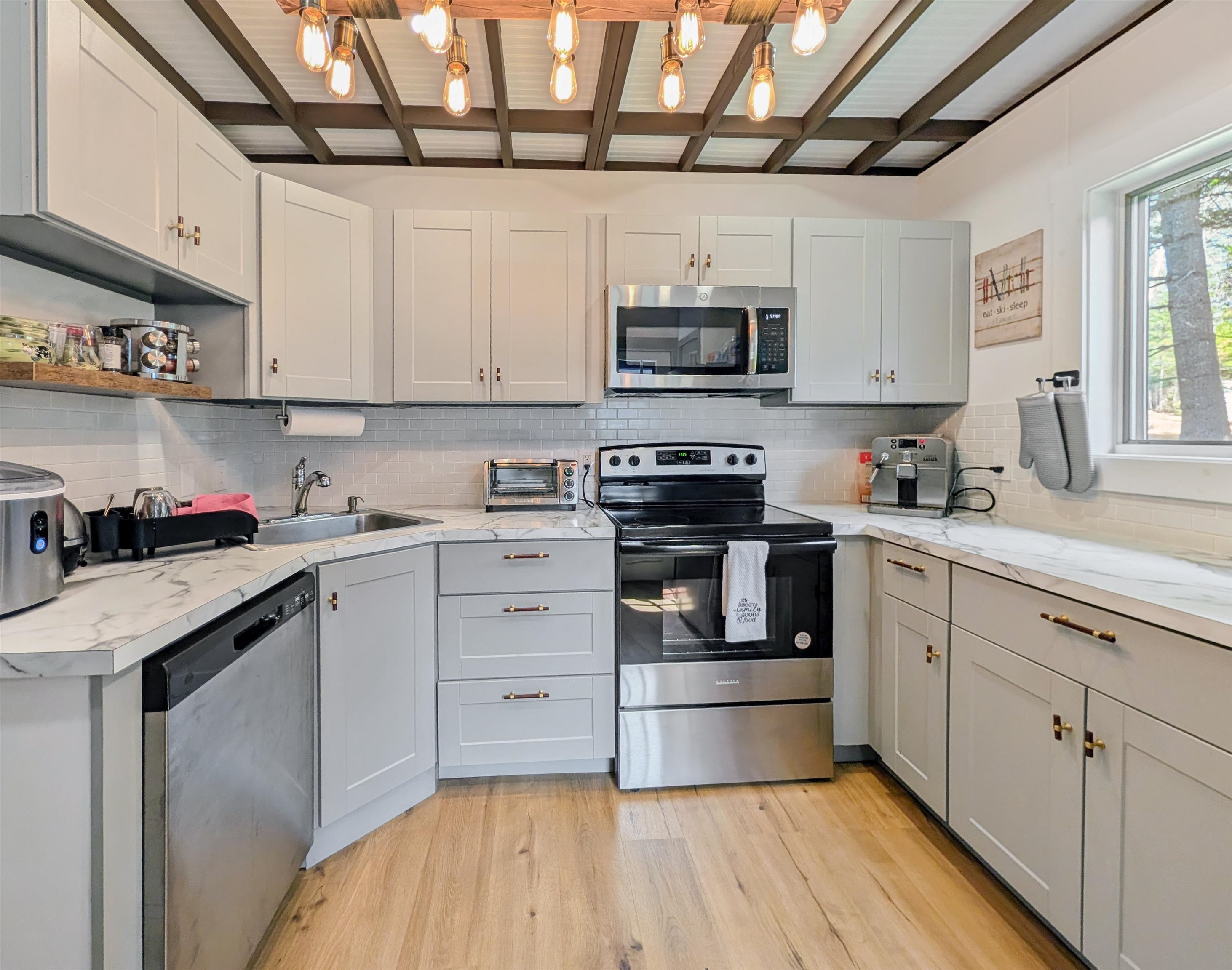 4 Lower Highlands Road, Unit G West Dover, VT 05356 - Photo 12 of 30